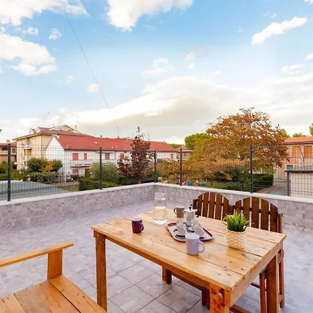 500 Mt. Dal Mare Wifi Clima & Design Apartman *